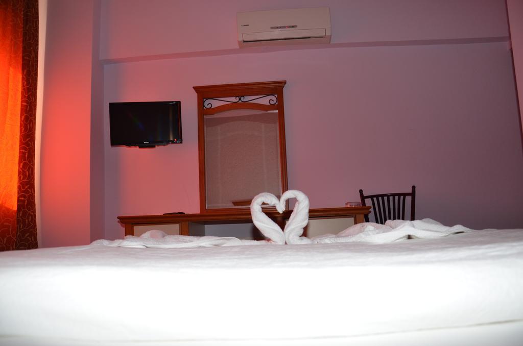 Ozturk Hotel Antalya Rum bild