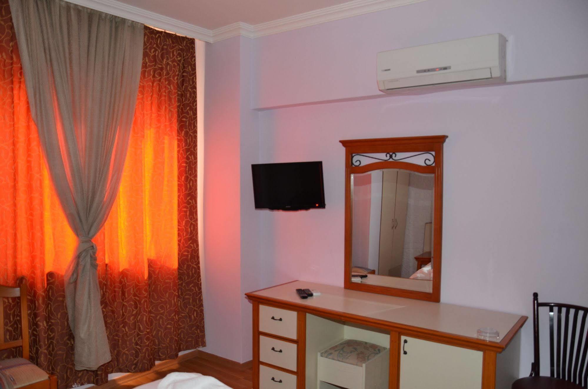 Ozturk Hotel Antalya Exteriör bild
